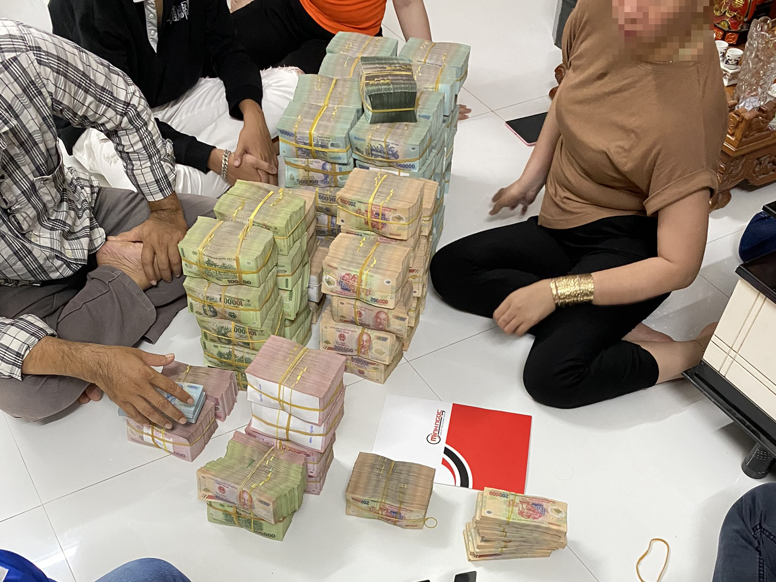 10 lời khuyên cho người trúng số đặc biệt.